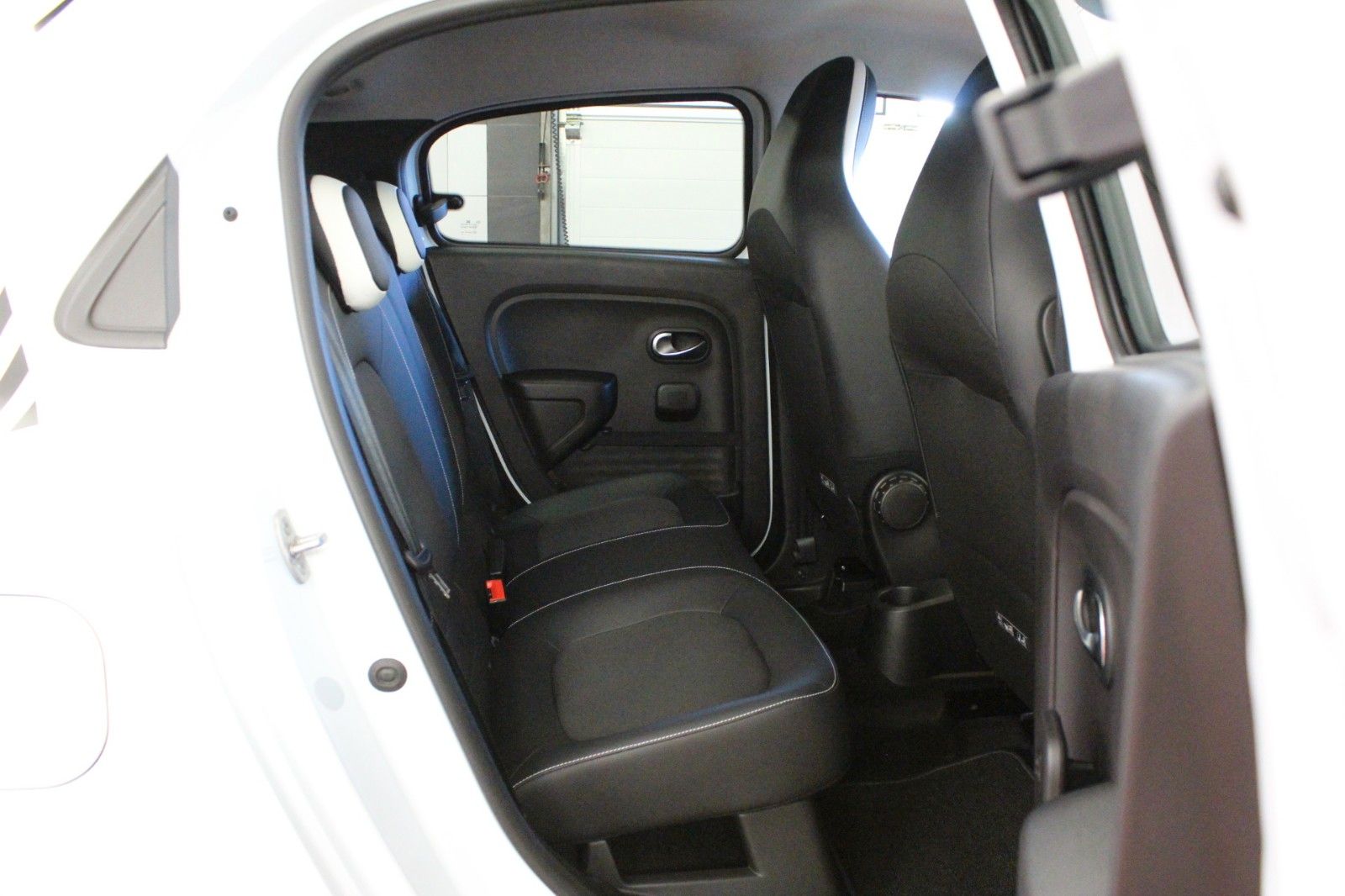 Fahrzeugabbildung Renault Twingo SCe 65 Urban Night *Easy Link*Sitzheizun*