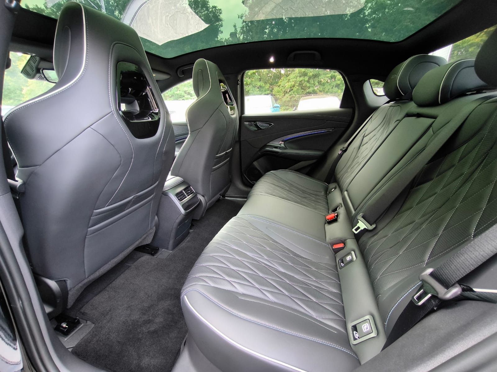 Fahrzeugabbildung BYD Seal Design WERKSGAR+PANO+NAVI+LED+SHZ+ACC+360°+