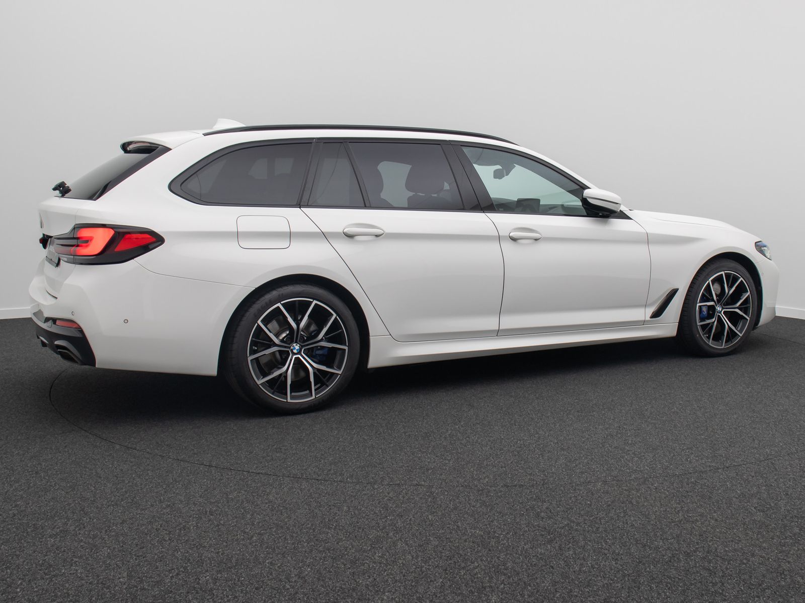 Fahrzeugabbildung BMW 540d xD M Sport Panorama Kamer Laser HUD DAB H/K
