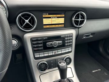 Fahrzeugabbildung Mercedes-Benz SLK 200 CGI Roadster AMG*Panorama*Memory*TOP*