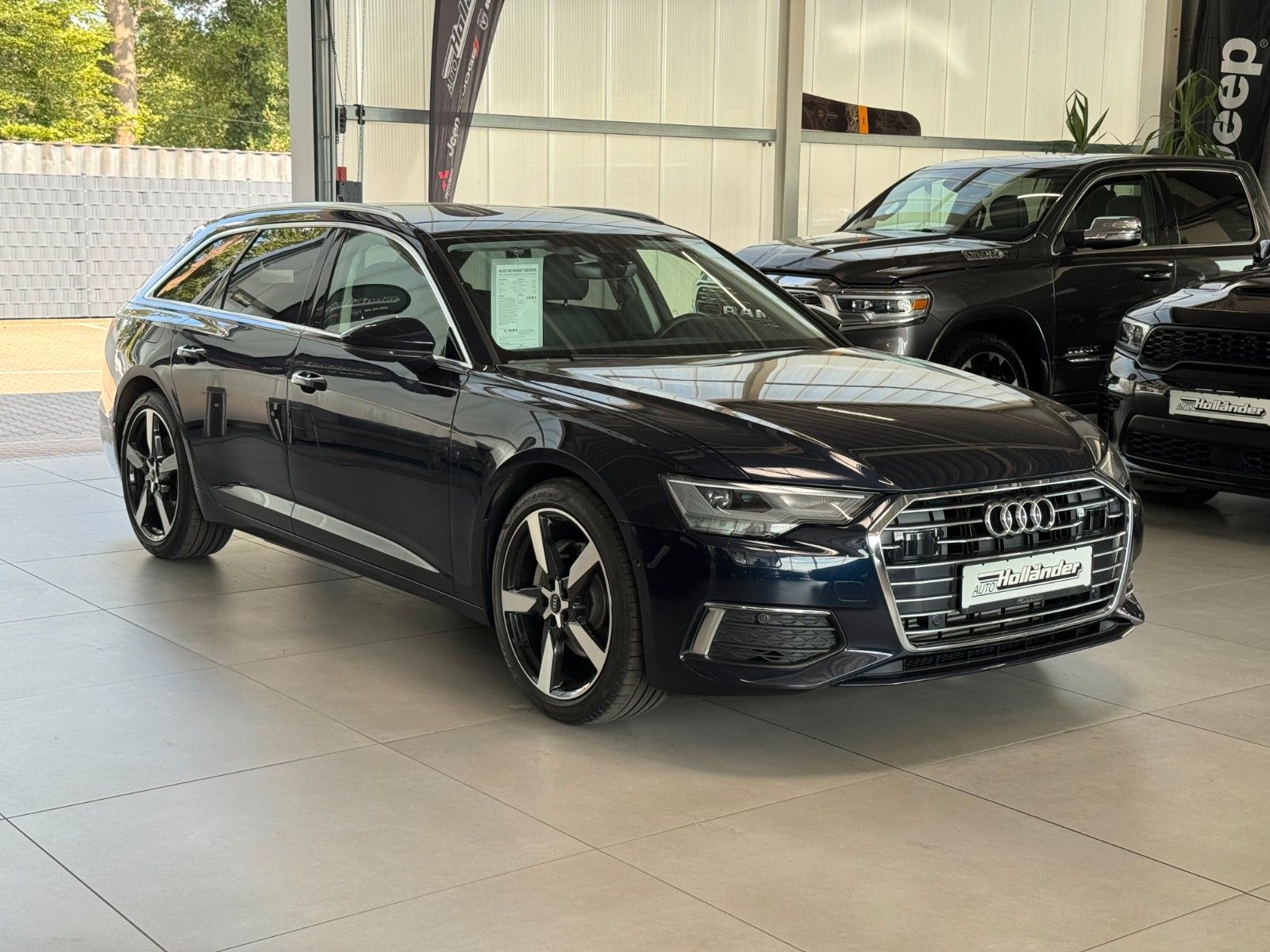 Fahrzeugabbildung Audi A6 Avant 45 TFSI design Business+Assistenz-Paket