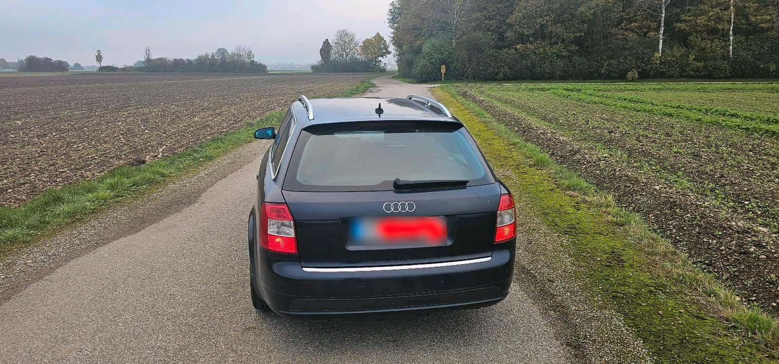 Audi A4 2004 — photo 5