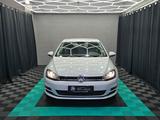 Volkswagen Golf VII Lim. Highline BMT AUTOMATIK/PDC/TEILLED - Volkswagen Golf aus 2012: Vii