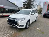 Mitsubishi Outlander PHEV Basis 4WD - Mitsubishi Outlander: Basis