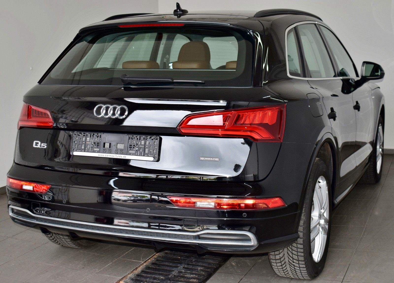 Fahrzeugabbildung Audi Q5 50 TFSI e quattro sport,S Line,Navi,LED,+WR