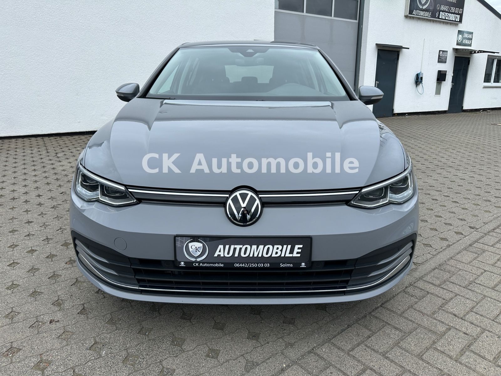 Fahrzeugabbildung Volkswagen Golf VIII Lim. Active 1.5 TSI/Navi/LED/ACC/PDC