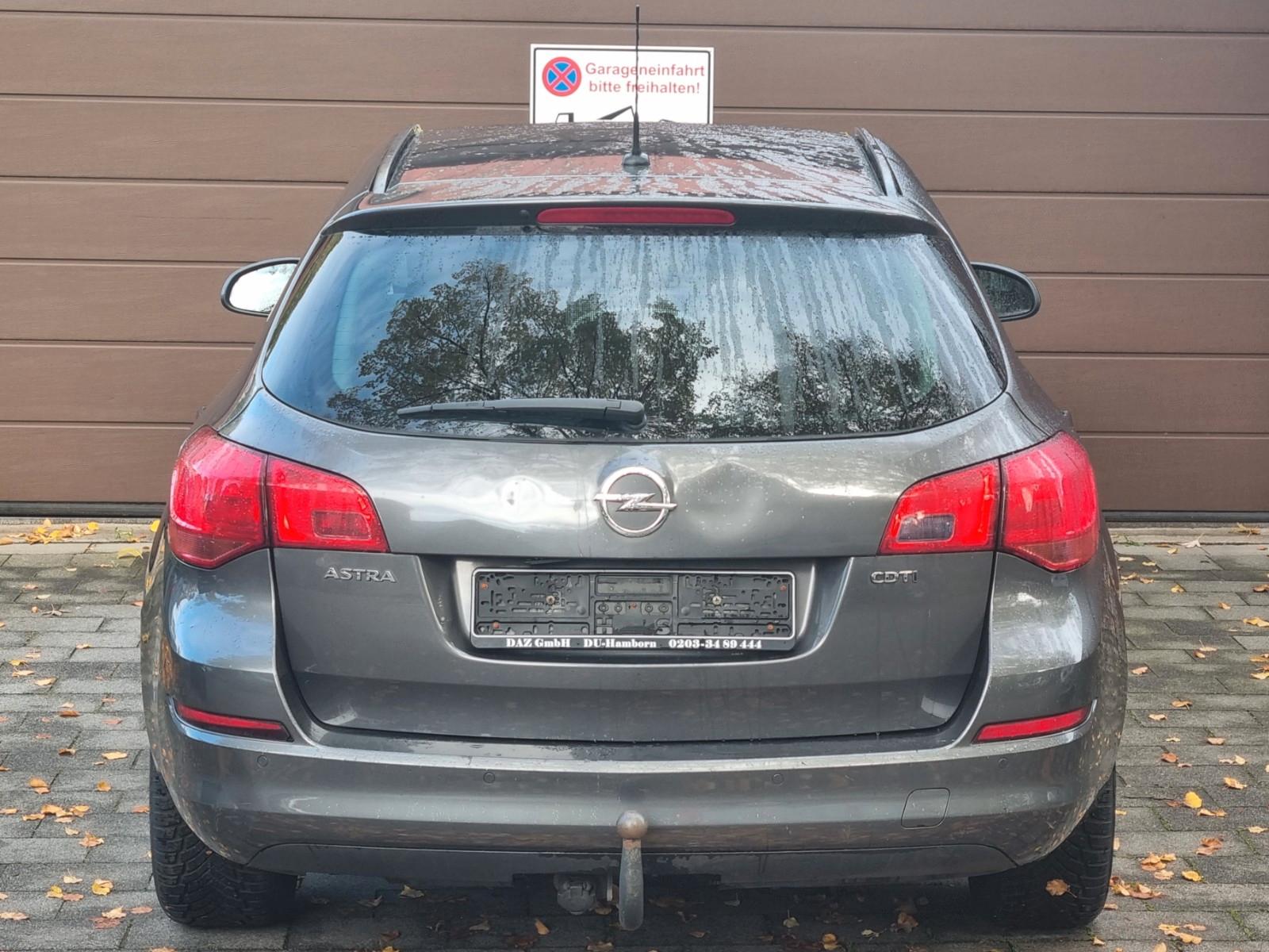 Opel Astra 2012 — engine 1.686 cm³, 110 HP (81kW)