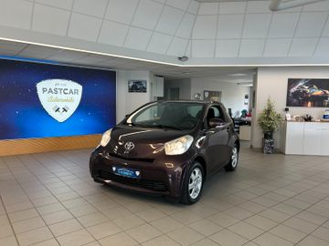 Toyota IQ - 1