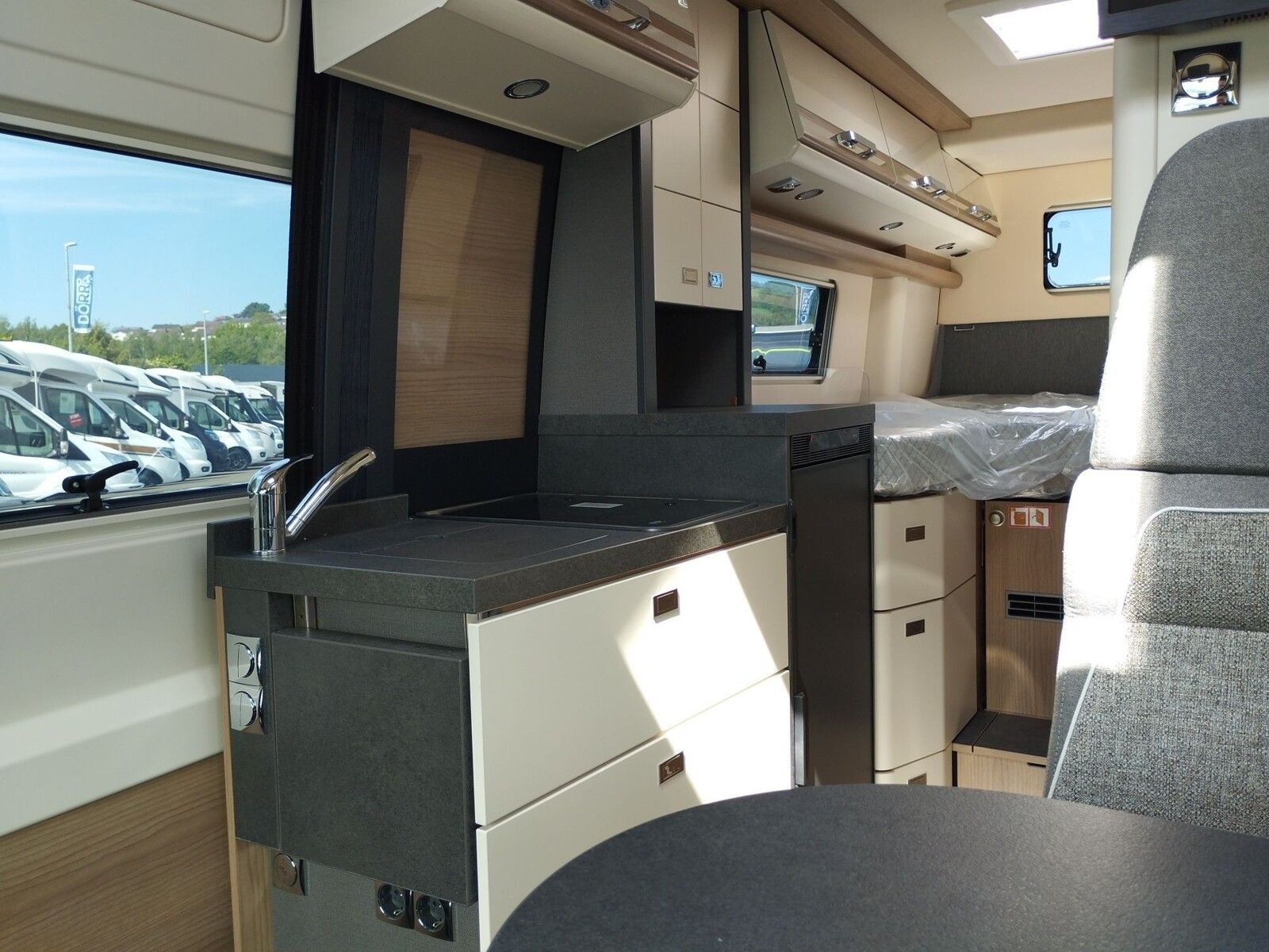 Fahrzeugabbildung Malibu Genius 641 LE Klimaautomatik, Radio DAB