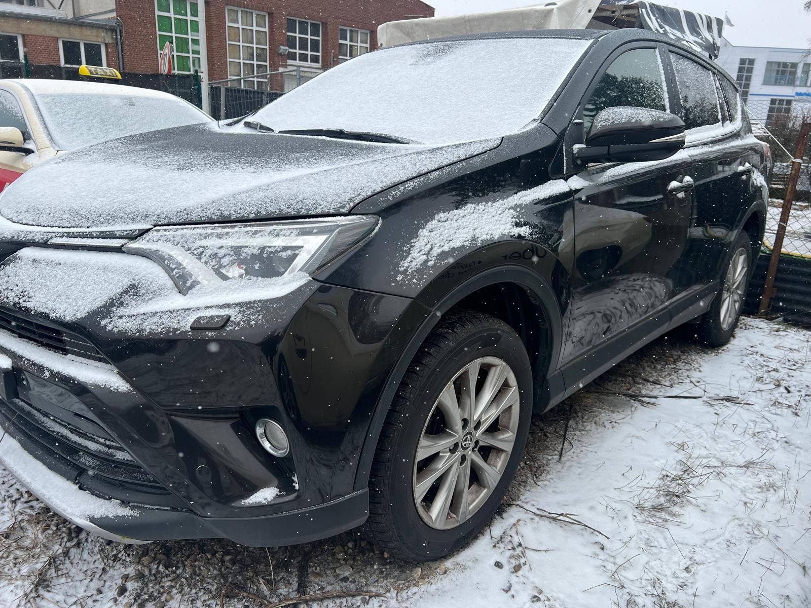 TOYOTA RAV 4