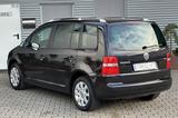 Volkswagen Touran 1.6 FSI Highline*7-Sitze*AC*Temp.*TÜV NEU - Volkswagen Touran aus 2005: Highline
