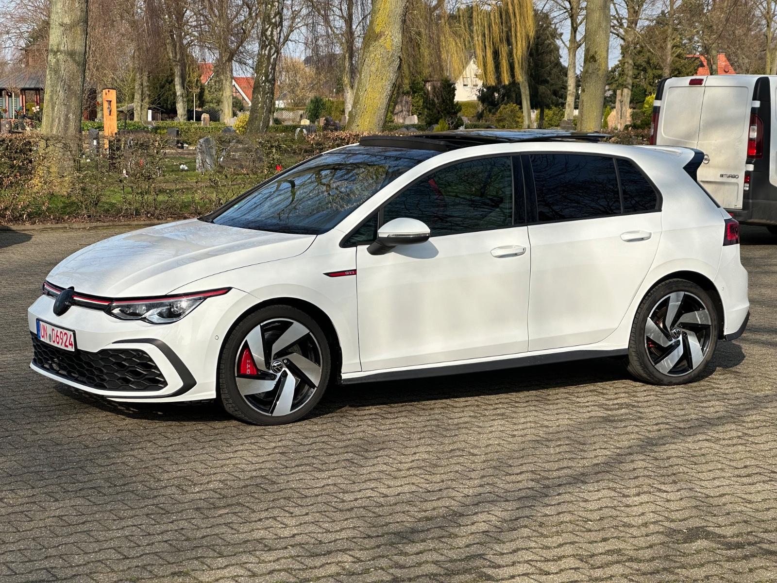 Volkswagen Golf GTI *CLUBSPORT*PANO*ACC*H&K*ALCANTARA*
