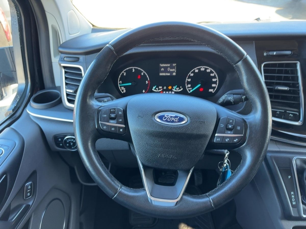 Fahrzeugabbildung Ford Transit Tourneo Custom Titanium 2.0 TDCi AHK WKR