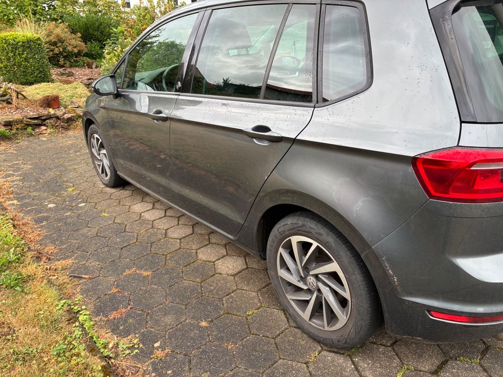 Image of Volkswagen Golf Sportsvan