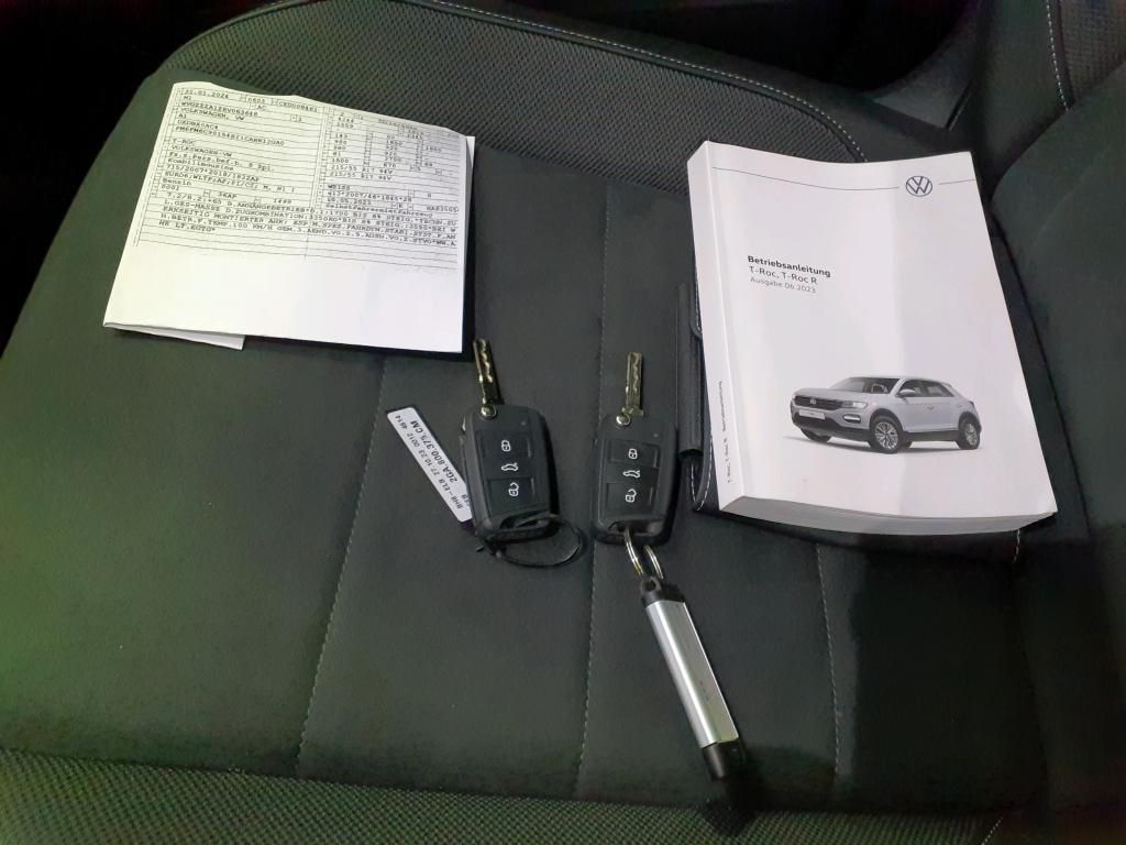 Volkswagen T-Roc Style 1.5 TSI AHK*RFK*PDC*Tempo*Klima*NAV
