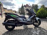 Kawasaki J300 - KAWASAKI J300