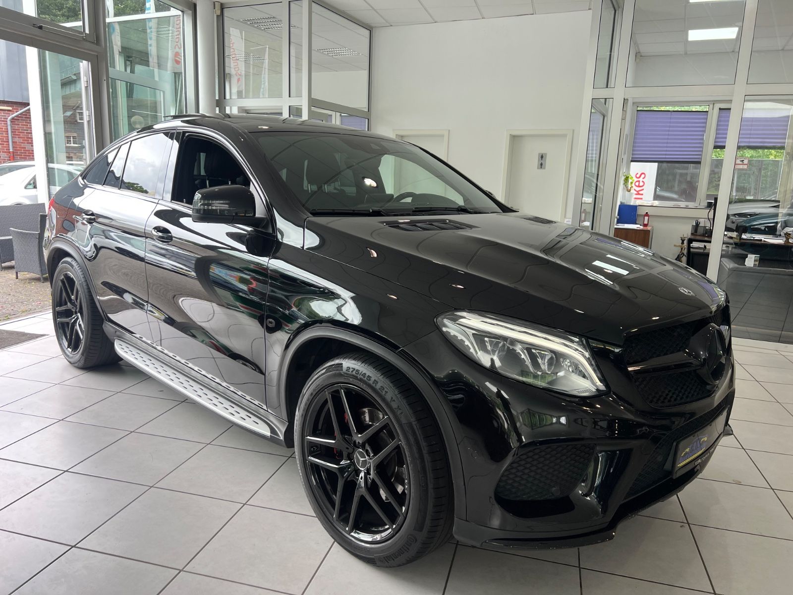 Fahrzeugabbildung Mercedes-Benz GLE 350 d Coupe 4Matic AMG LINE *PANO*360°