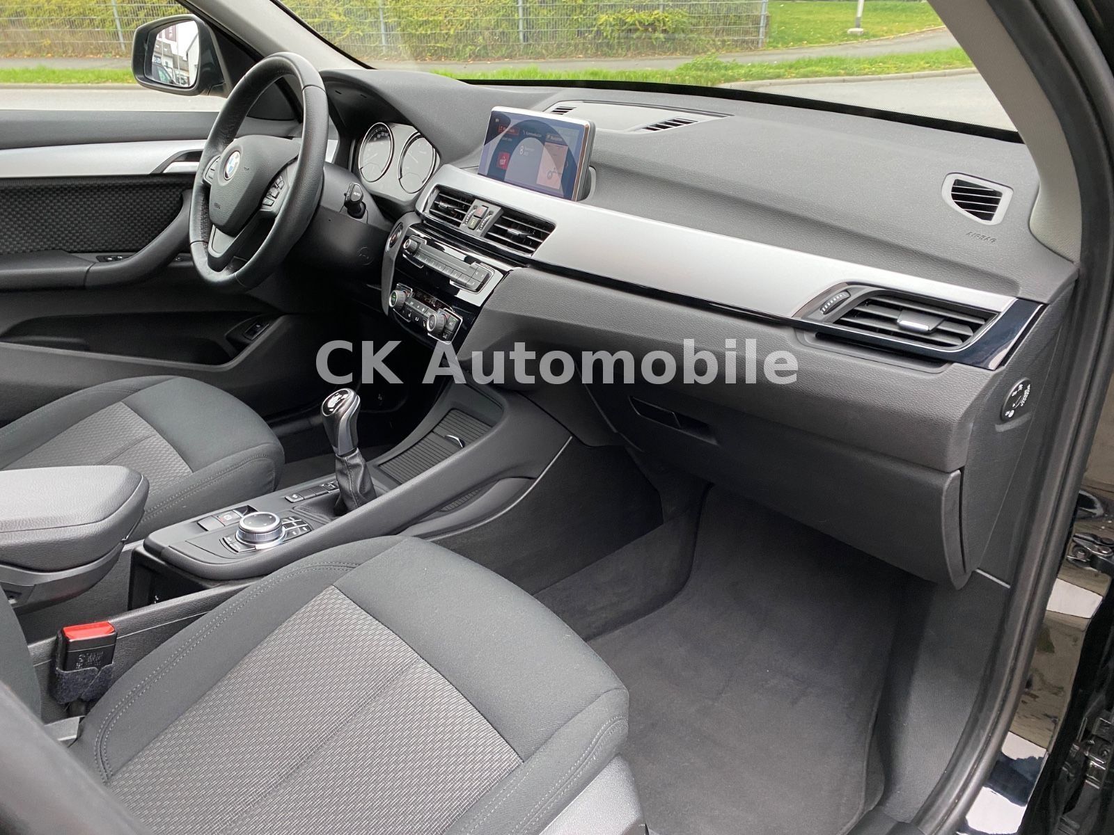 Fahrzeugabbildung BMW X1 xDrive 18d Advantage/Navi/Tempomat/PDC/AHK