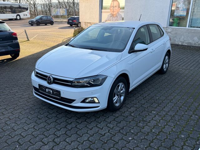 Volkswagen Polo VI Comfortline Alufelgen Kamera PDC 1.Hand