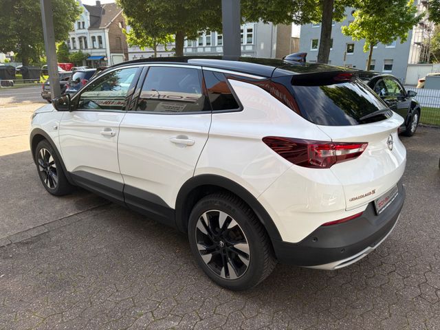 Fahrzeugabbildung Opel Grandland (X)+CarPlay+Kamera+Navi+Allw.LM+SHZ+BT
