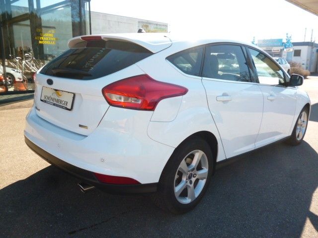 Focus 5-tg. 1,5i Titanium Automatik, RK,PP,Navi