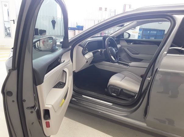 Volkswagen Passat Variant - Bild 3