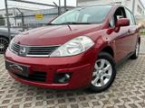 Nissan Tiida 1.6 tekna*Klimaautomatik*PDC* - Nissan Tiida: Limousine