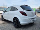 Opel Corsa D Color Edition/SHZ/LENKHZ/ALU/SPORT/MULTI - Opel Corsa Sport mit Benzin-Antrieb