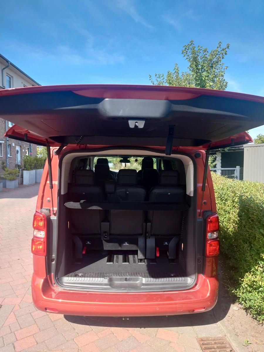 Toyota Proace (Verso) 2,0-l-D-4D 130kW L1 Executive...