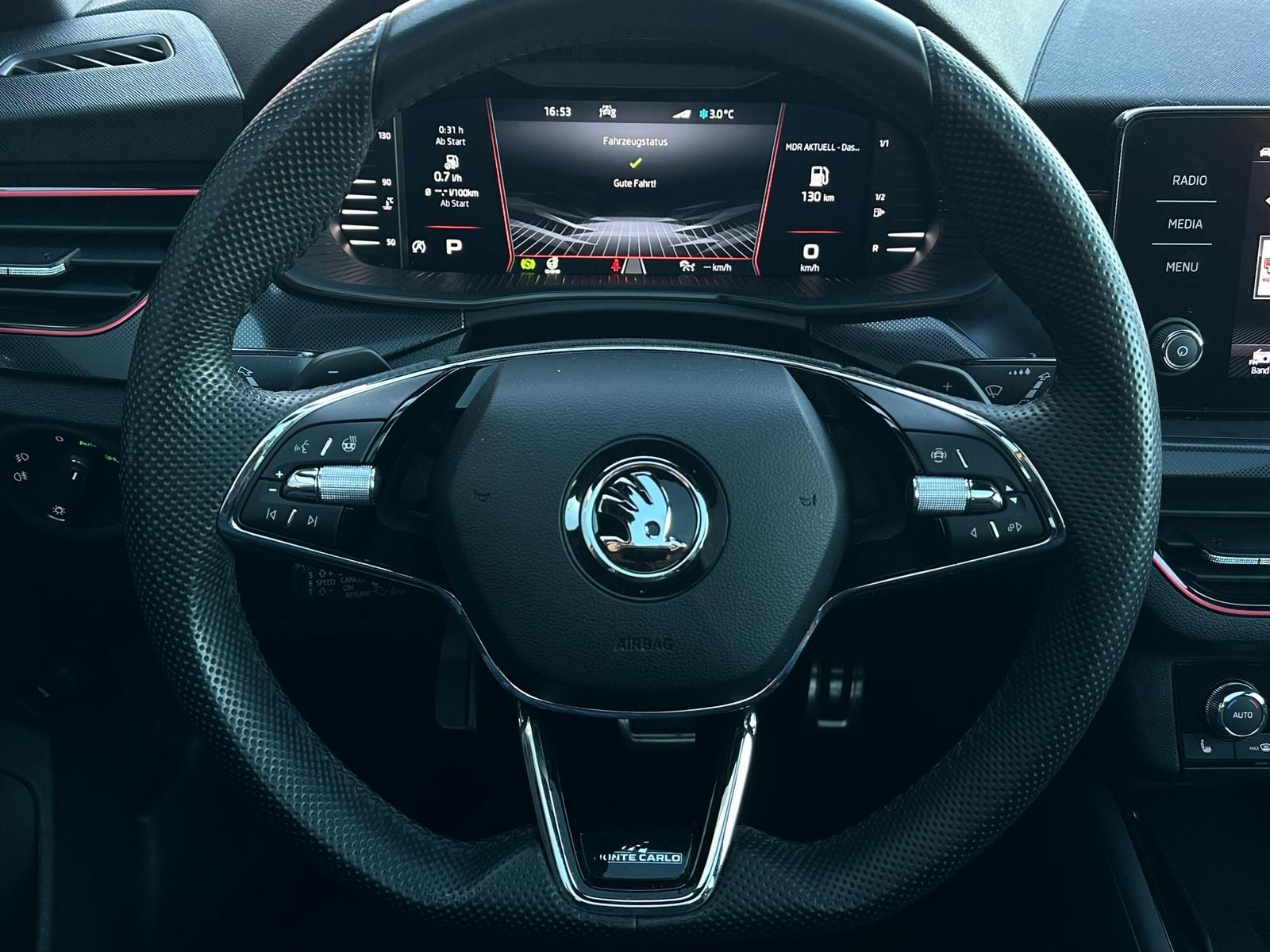 SKODA Kamiq 1.0TSI MONTE CARLO LED#ACC#SPUR#PANO#SHZ - Image 11