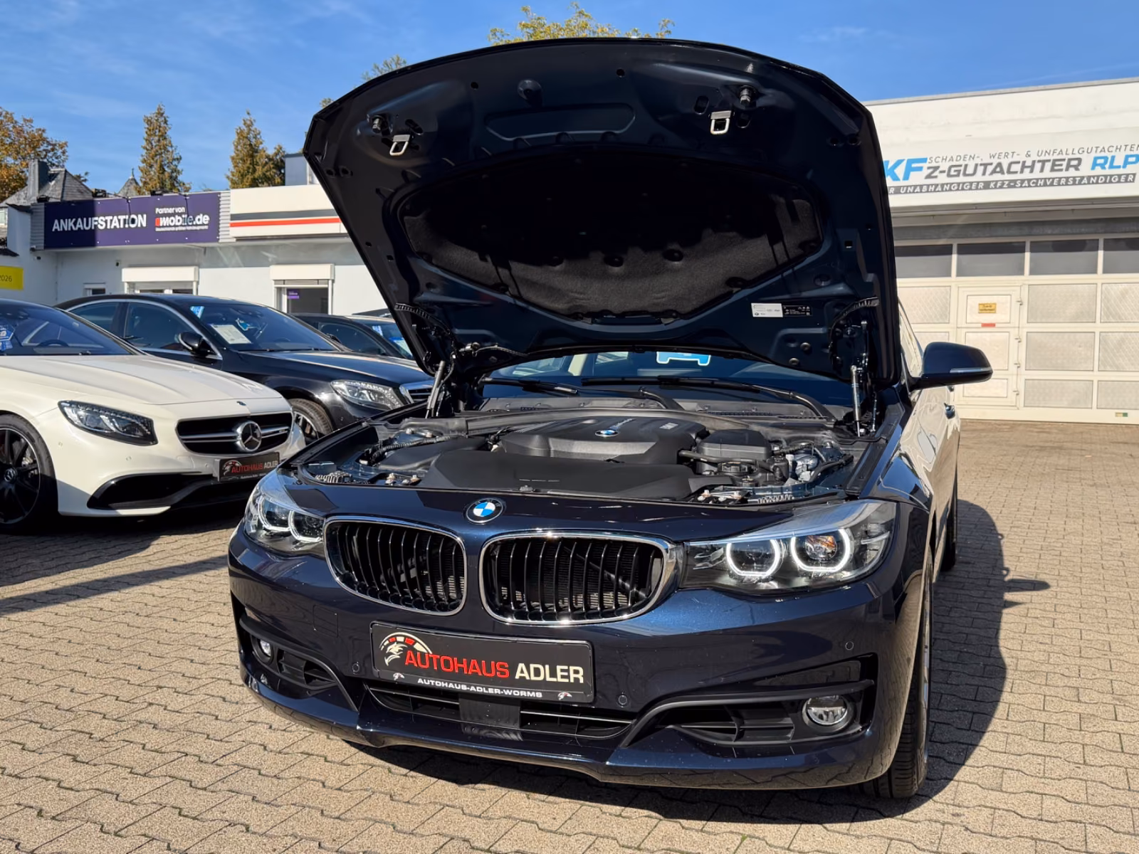 BMW 330i xDrive GT*INDIVIDUAL*Advan.*1HD*KAM*HUD*LED