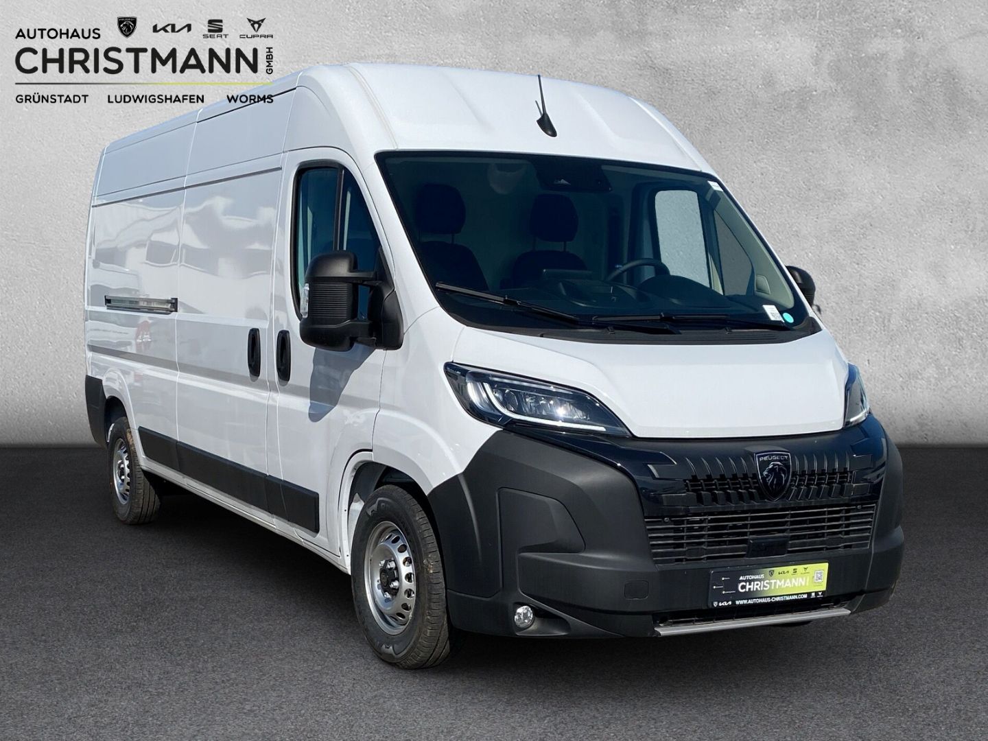 Fahrzeugabbildung Peugeot Boxer Kasten Hochraum 335 L2H2 BlueHDi 140 2.2 F