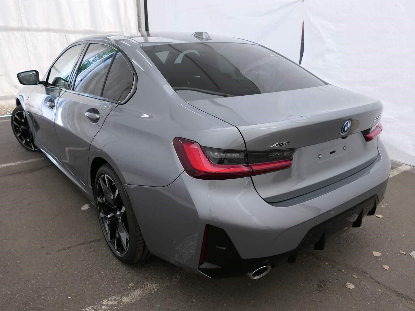 BMW 330 - Bild 4