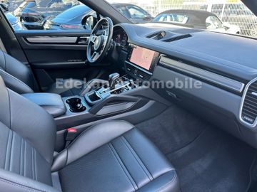 Porsche Cayenne - 10