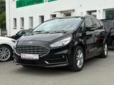 Ford S-MAX 2.0 EcoBlue Titanium 7.SITZER AHK KAM NAVI - Ford S-Max in Kassel