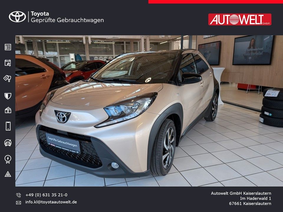 Fahrzeugabbildung Toyota Aygo X Pulse inkl. Rückfahrkamera