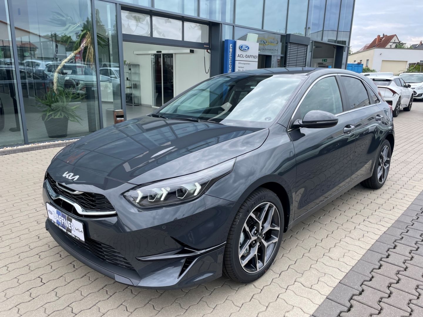 Fahrzeugabbildung Kia Ceed Ultimate LED totWinkAss Kamera Spurhalteass