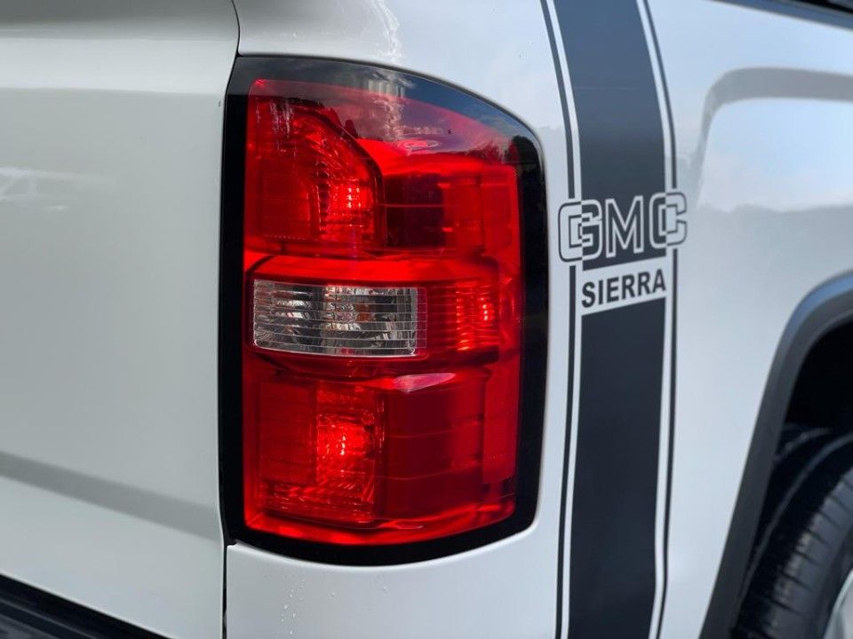 Fahrzeugabbildung GMC Sierra K1500 5.3 V8 SLE CrewCab Long Bed 4x4