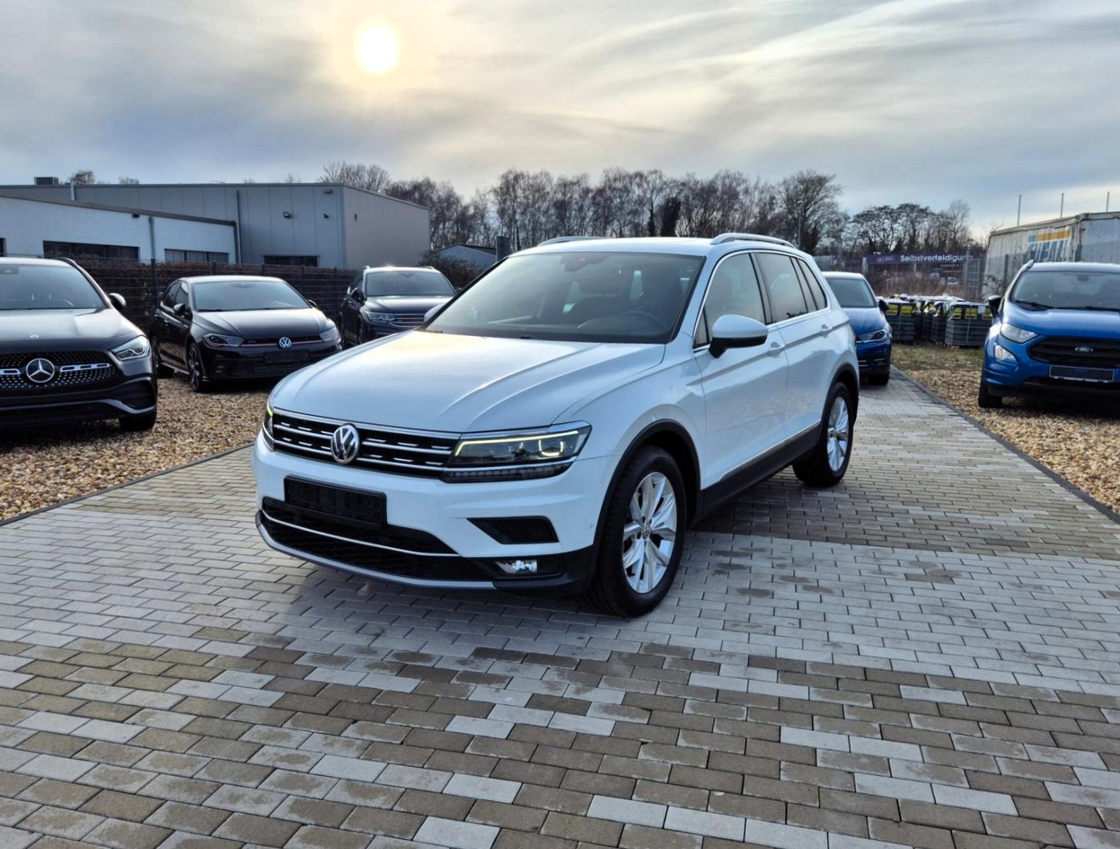 Volkswagen Tiguan 1.4TSI DSG BMT HIGHLINE/LED/NAVI/ACC/PANO