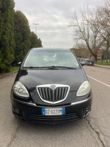 Lancia MUSA 1.4 16V EURO 5 Poltrona Frau - Lancia Musa Poltrona-Frau mit Benzin-Antrieb