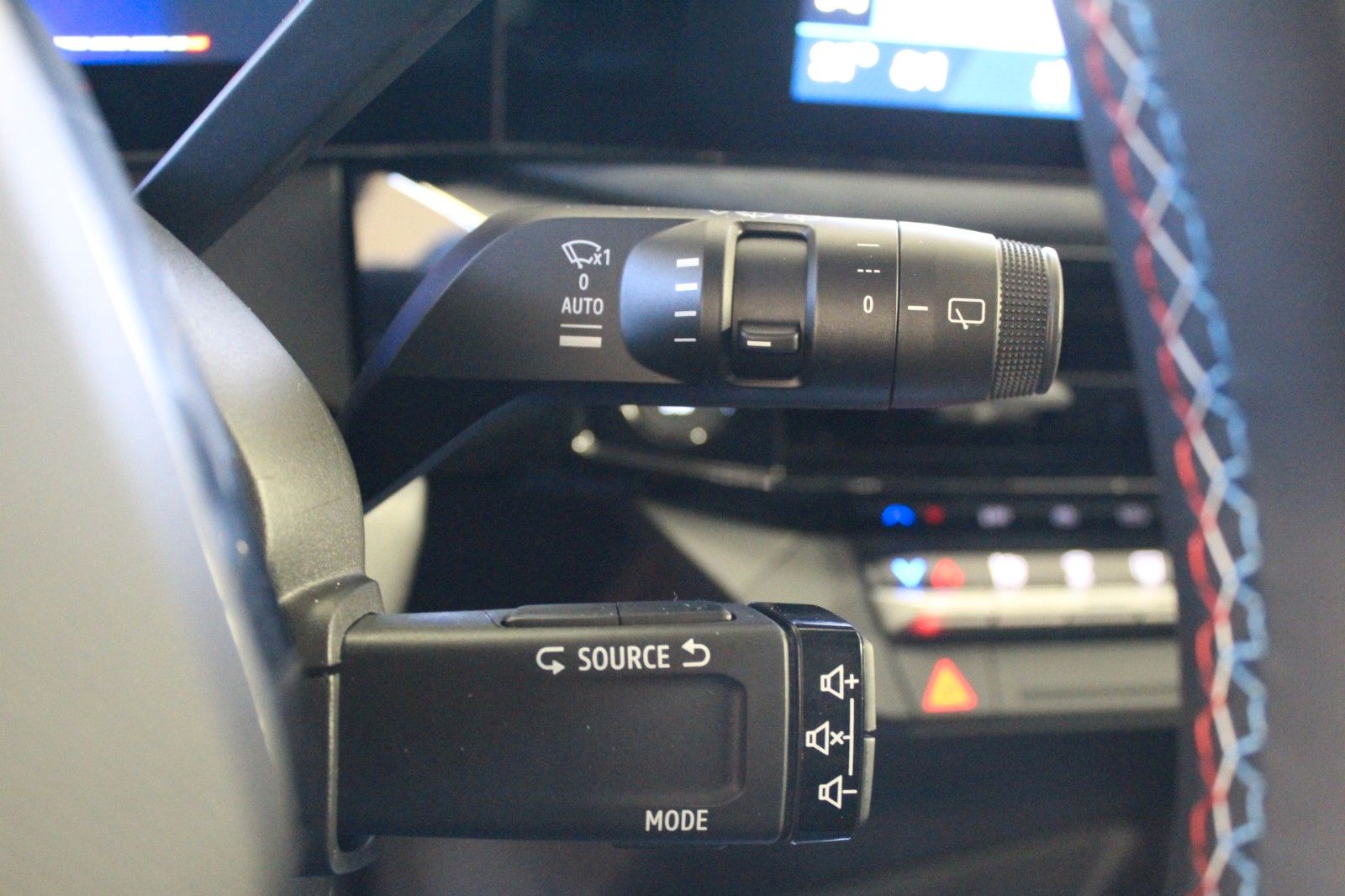 Fahrzeugabbildung Renault Clio VI TCe 115 EDC Esprit Alpine*Harman Kardon*