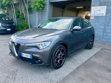 Alfa-Romeo Stelvio - 1