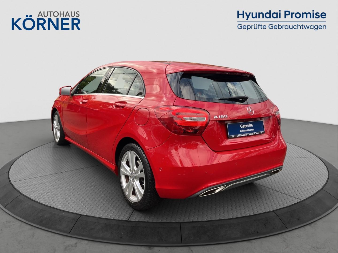 Mercedes-Benz A 180 Urban 7-DCT *NAVI*SITZHZG*DAB*PDC*KLIMA*