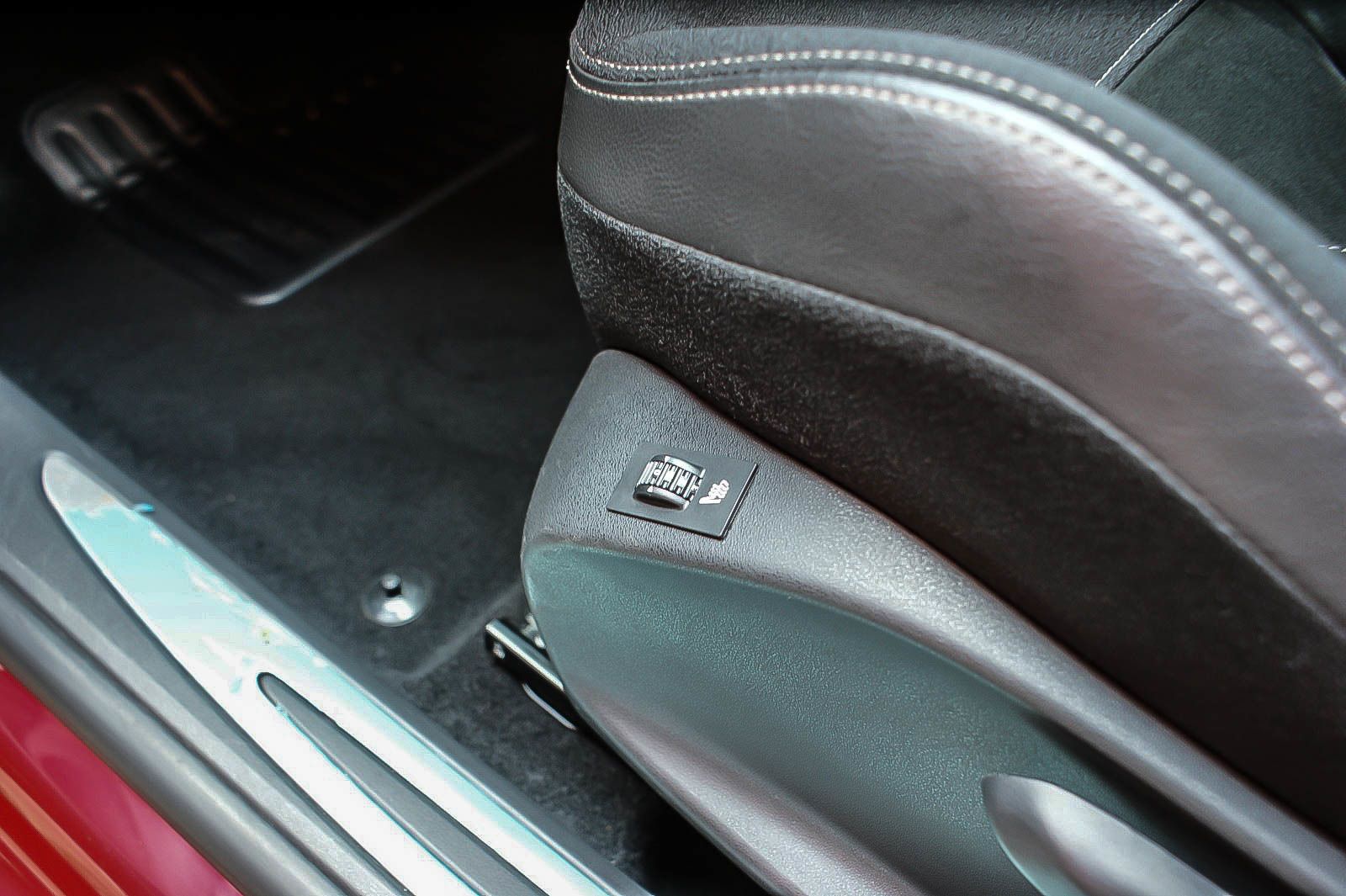 Fahrzeugabbildung Andere DS 3 SportChic Automatik LED VISION STYLE-PAKET