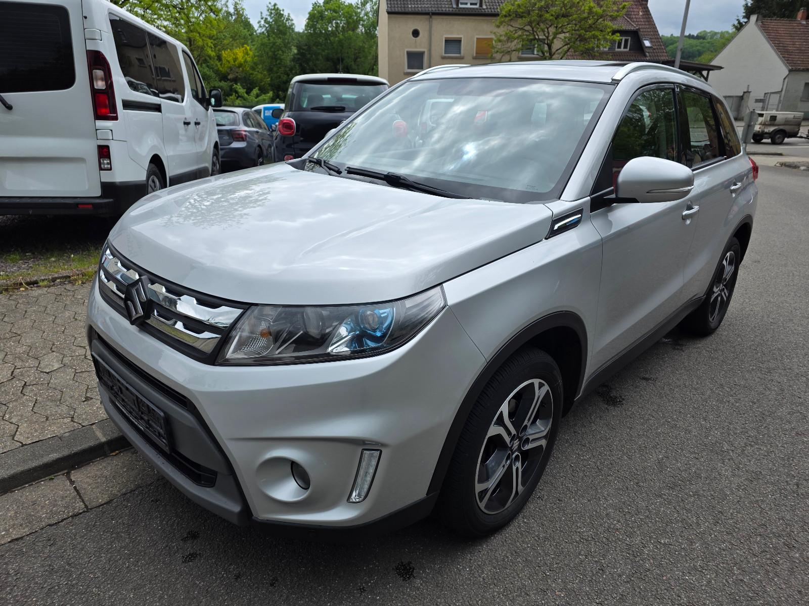 Suzuki Vitara 1.6 DDiS Comfort+ 4x4 Panorama, LED, Anh