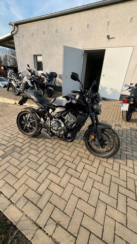 Honda CB 1000 R black edition 1 Hand