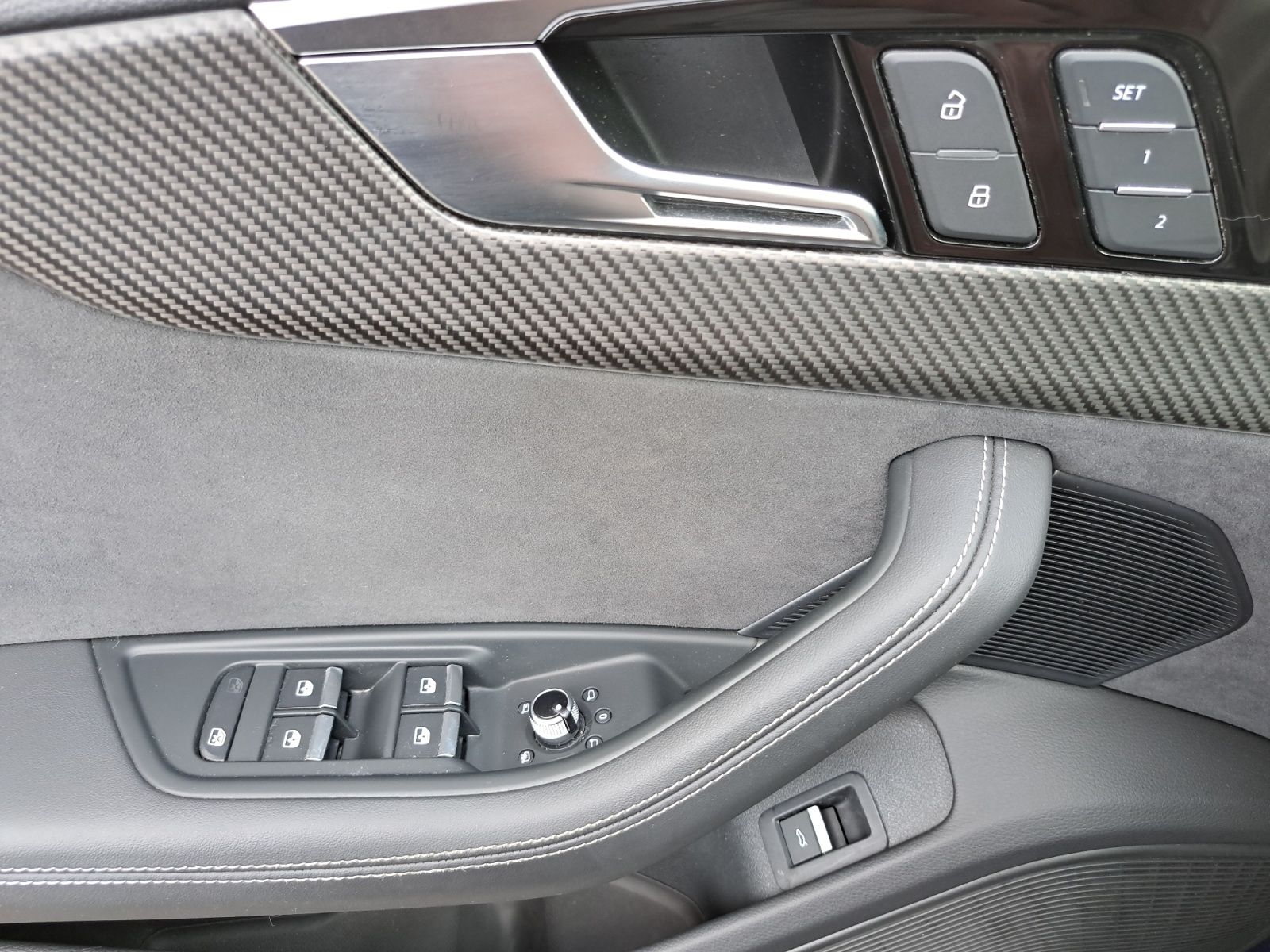 Audi RS4 - Bild 15