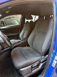 Toyota C-HR - 11
