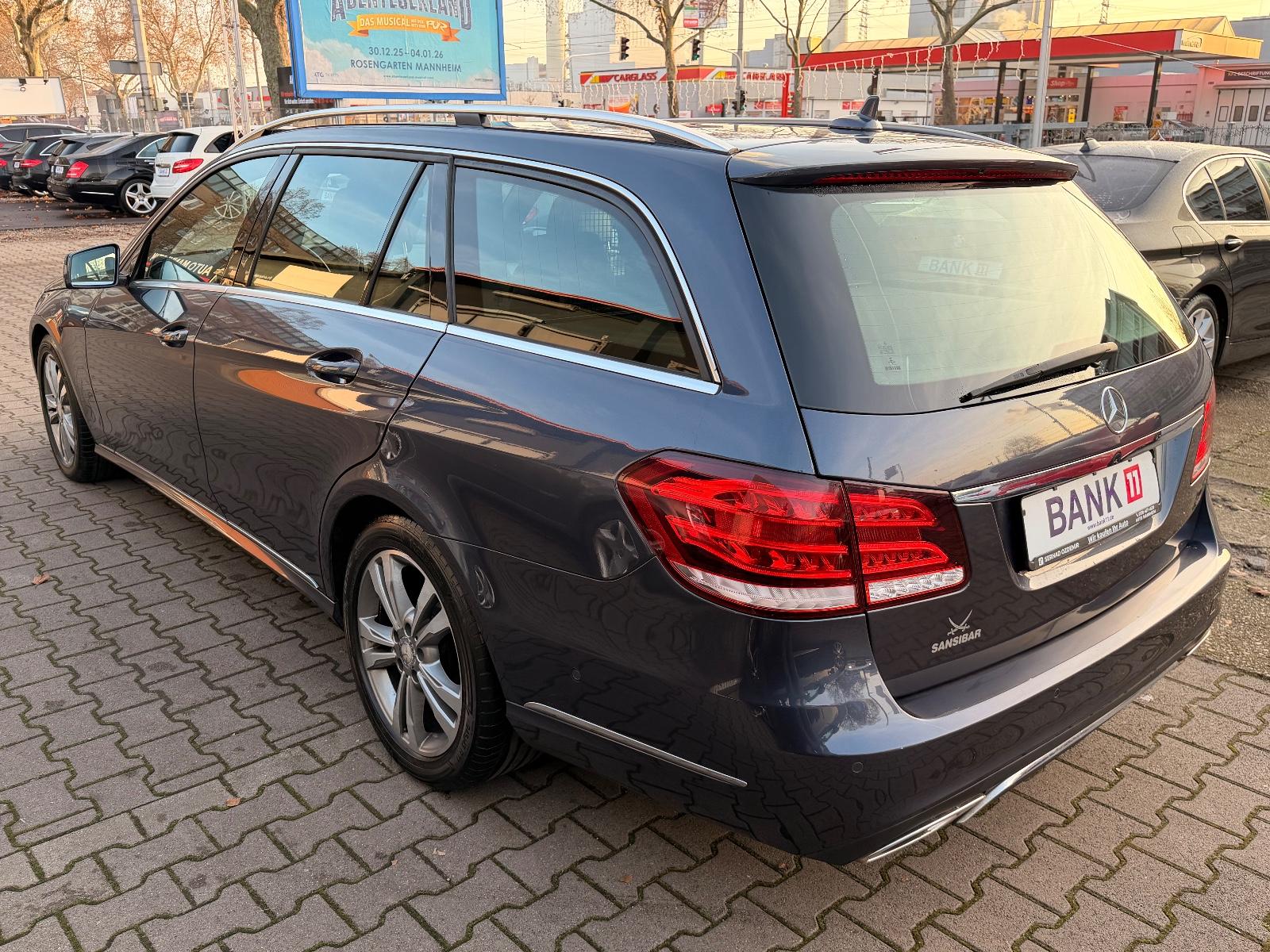 Mercedes-Benz E 220 CDI BlueEFFICNCY AVANTGARDE MANUELL 2.Hand