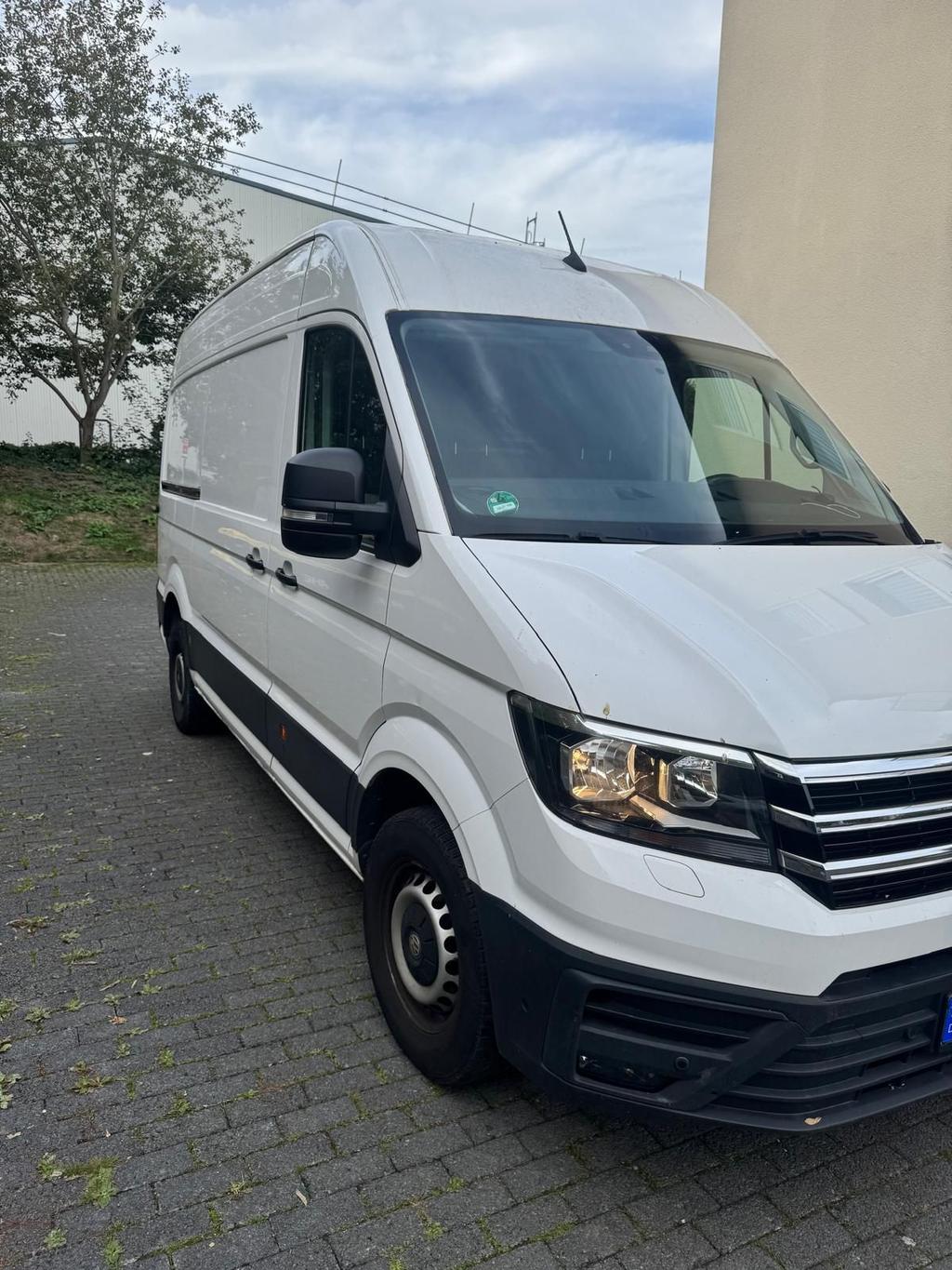 Volkswagen Crafter Transporter weiß